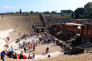 pompei amphitheater ruins